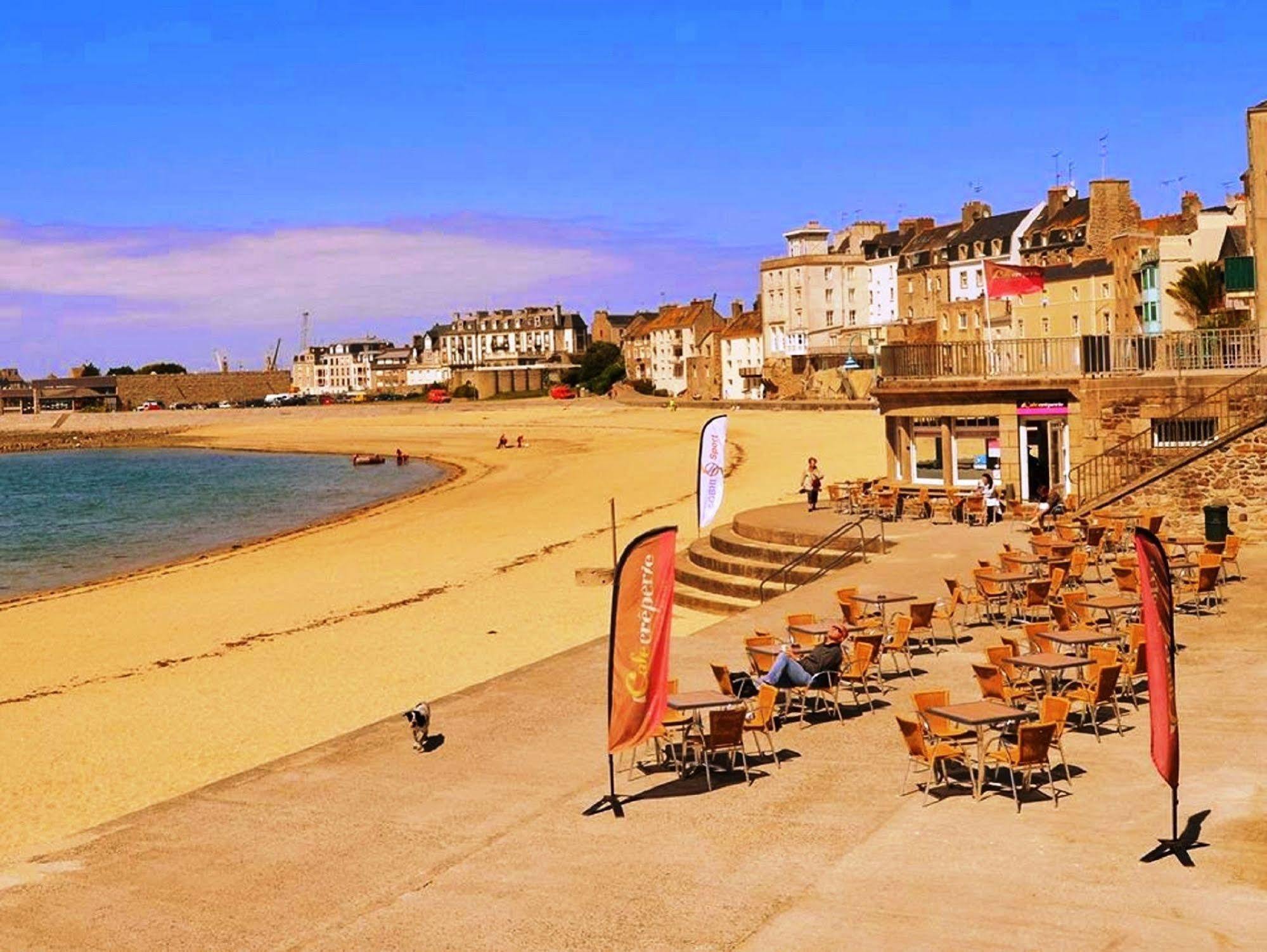 Appartement Saint Malo Vue Sur Mer Et Sur Intra Muros, Ferry, Plage Et Commerces A 50 M Zewnętrze zdjęcie