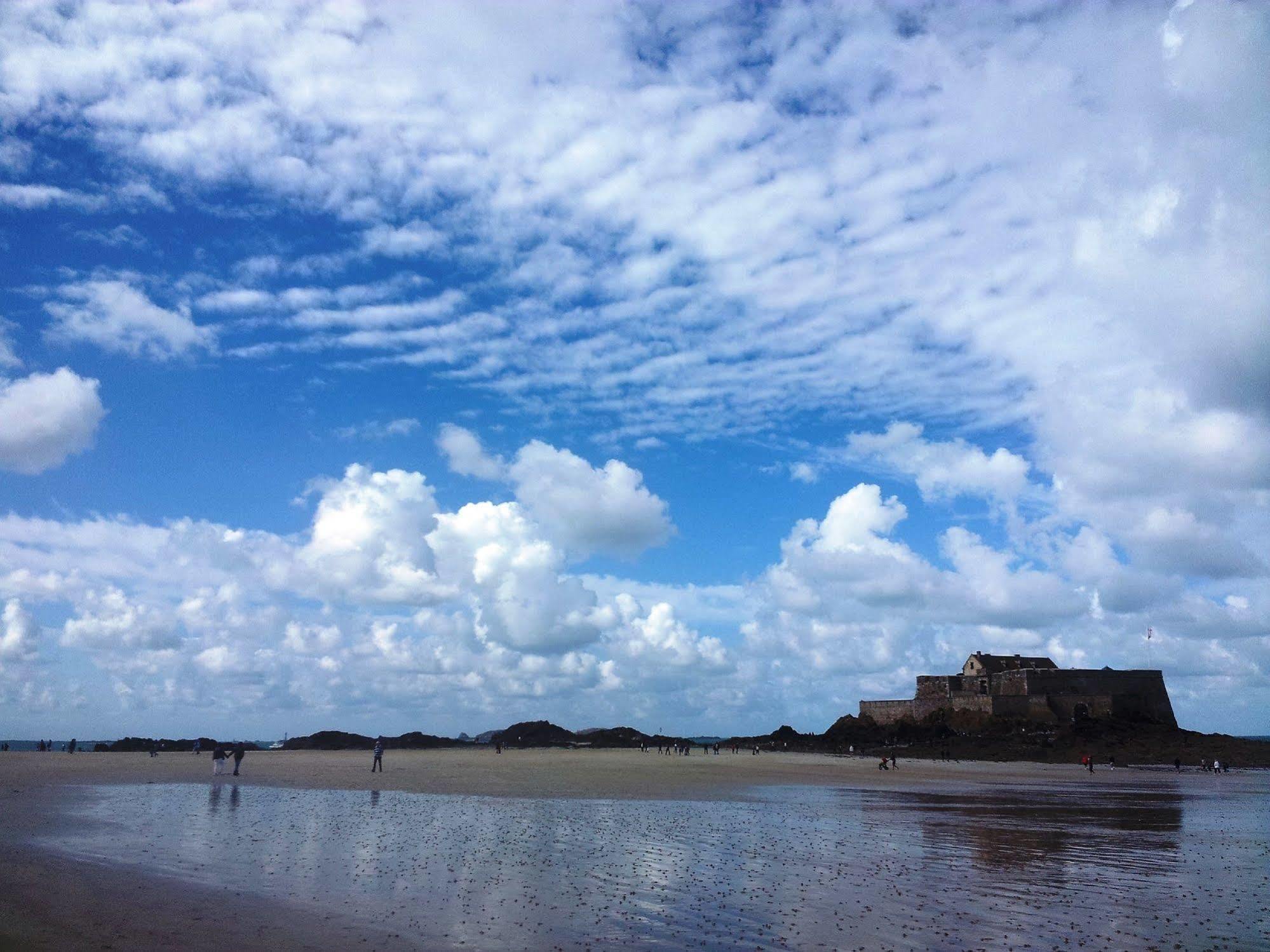 Appartement Saint Malo Vue Sur Mer Et Sur Intra Muros, Ferry, Plage Et Commerces A 50 M Zewnętrze zdjęcie