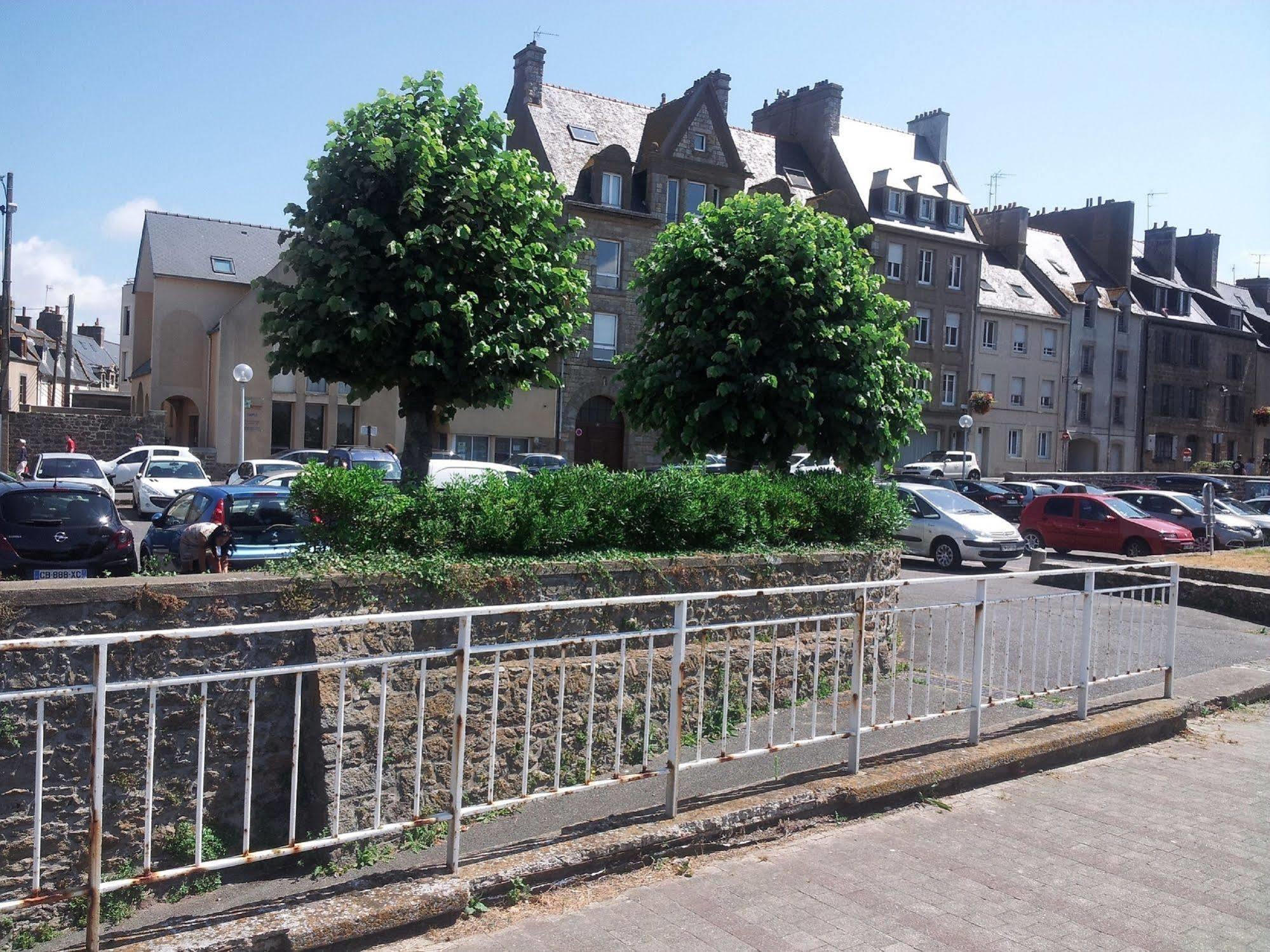 Appartement Saint Malo Vue Sur Mer Et Sur Intra Muros, Ferry, Plage Et Commerces A 50 M Zewnętrze zdjęcie